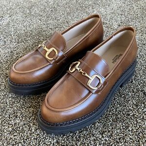 Nero Giardini Brown Loafers with Gold Accent